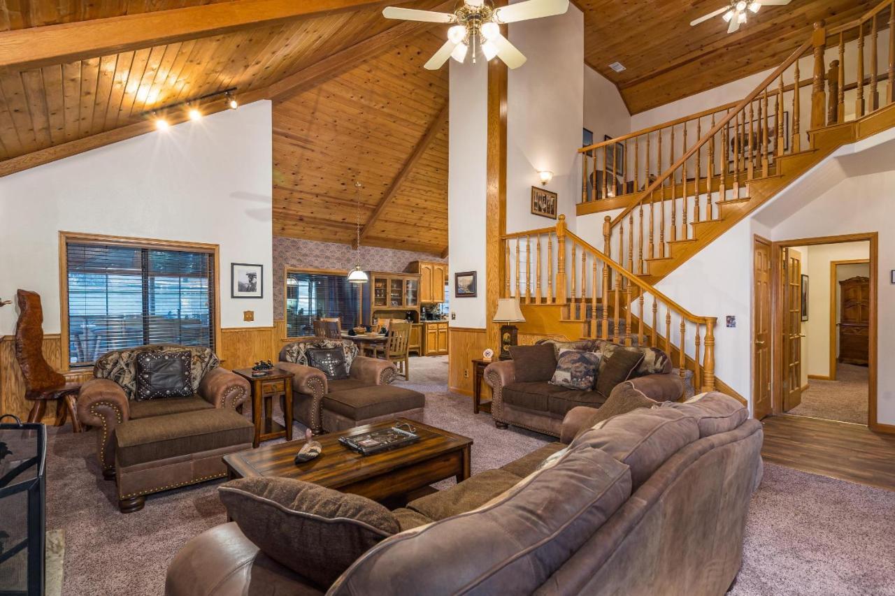 Rock Front Lodge ฟิชแคมป์ ภายนอก รูปภาพ